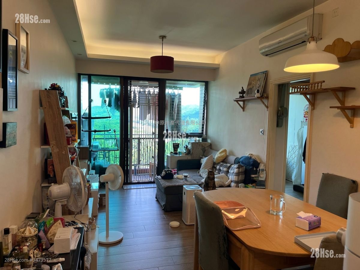 Noble Hill Sell 3 Bedrooms , 1 Bathroom 785 ft²