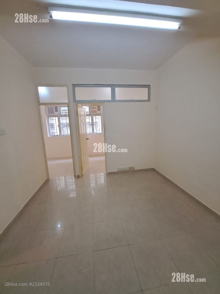 Tai On Building Sell 2 Bedrooms , 1 Bathroom 351 ft²