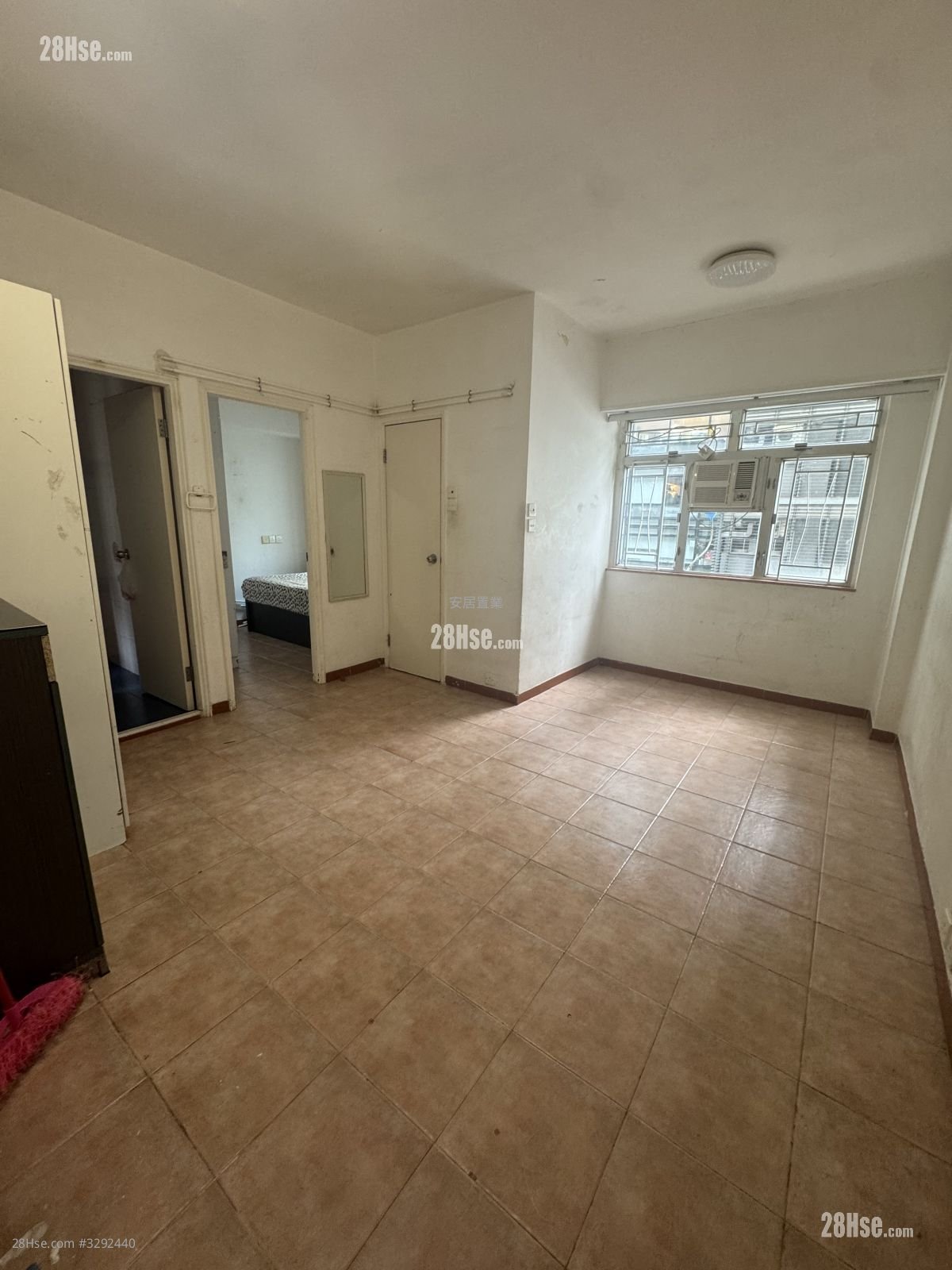 Hang Wan Building Rental 1 Bedroom , 1 Bathroom 322 ft²
