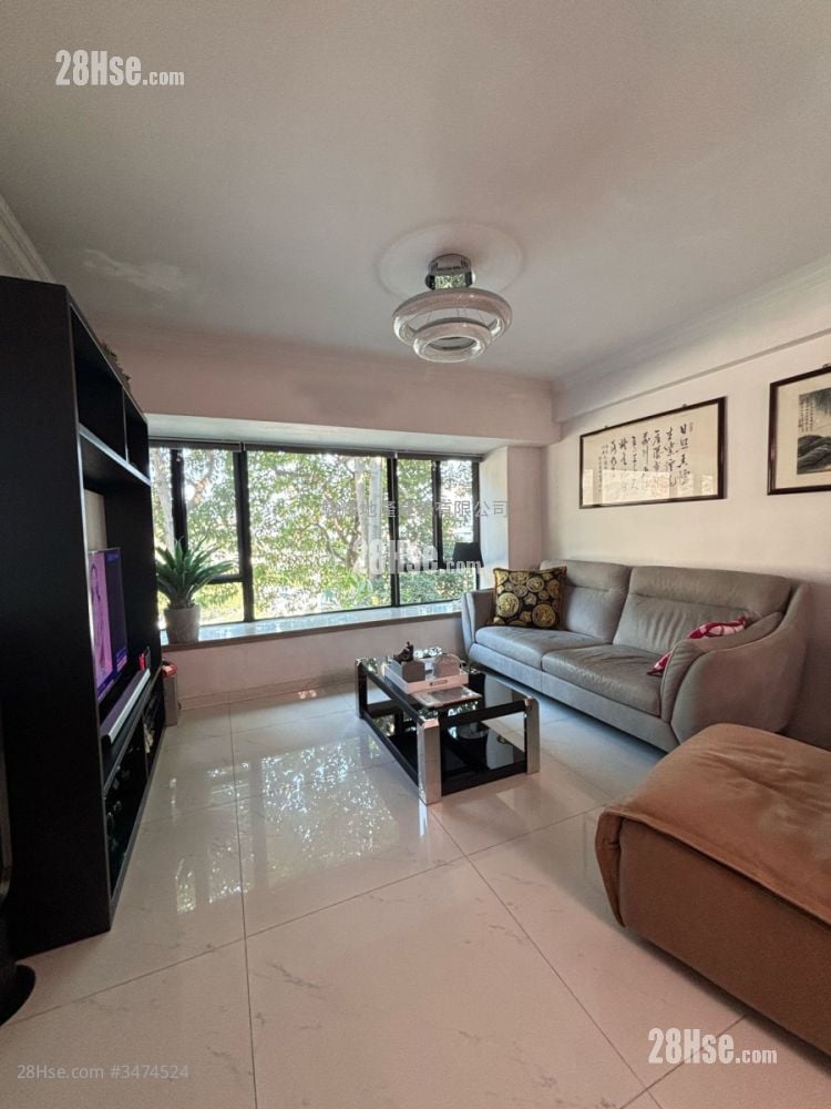 Monte Carlton Sell 3 Bedrooms , 2 Bathrooms 1,068 ft²