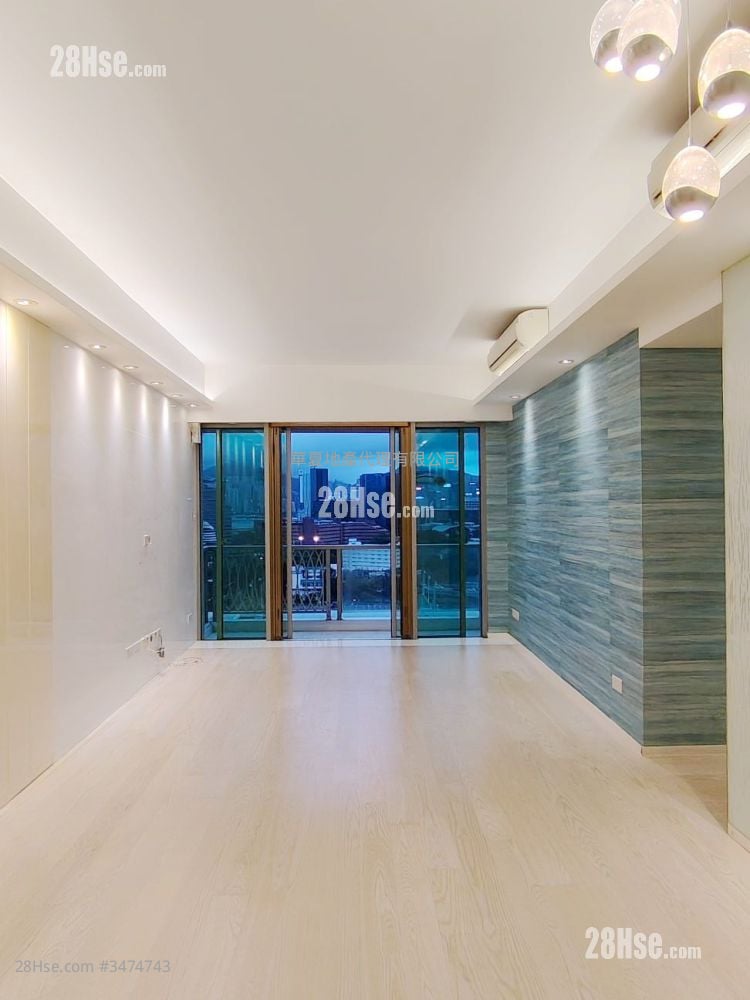Parc Palais Rental 3 Bedrooms , 3 Bathrooms 1,074 ft²