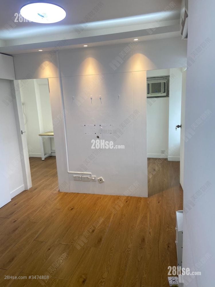 Yee Fung Garden Sell 2 Bedrooms , 1 Bathroom 329 ft²