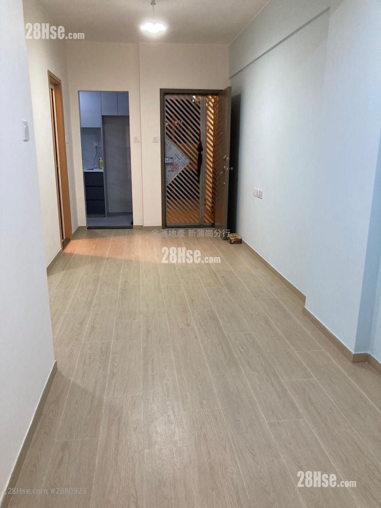 San Po Kong Mansion Sell 2 Bedrooms , 1 Bathroom 487 ft²