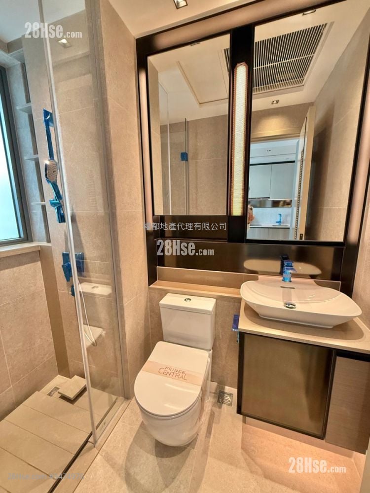 Prince Central Rental Studio , 1 Bathroom 251 ft²