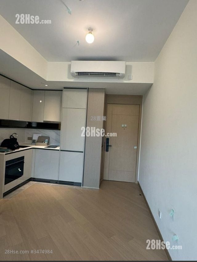 Grand Mayfair  Rental 464 ft²