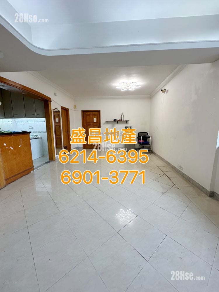 Yan On Building Rental 3 Bedrooms , 1 Bathroom 859 ft²