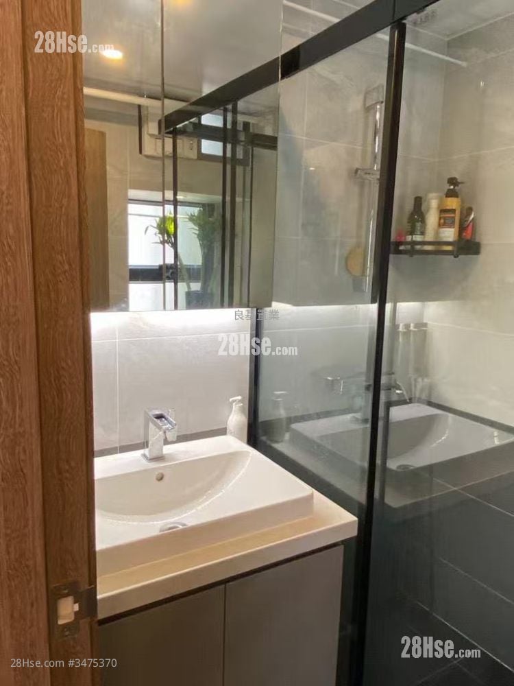 Liang Ga Building Rental 2 Bedrooms , 1 Bathroom 362 ft²