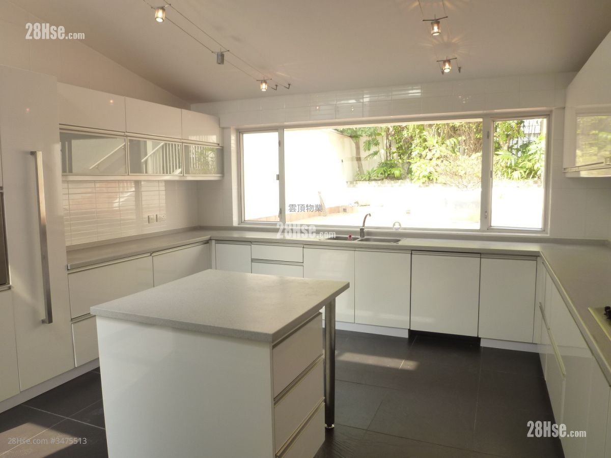 Discovery Bay Sell 4 Bedrooms , 4 Bathrooms 2,403 ft²