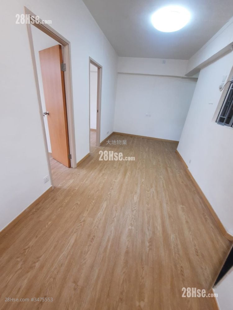 Lin Won Building Sell 2 Bedrooms , 1 Bathroom 440 ft²