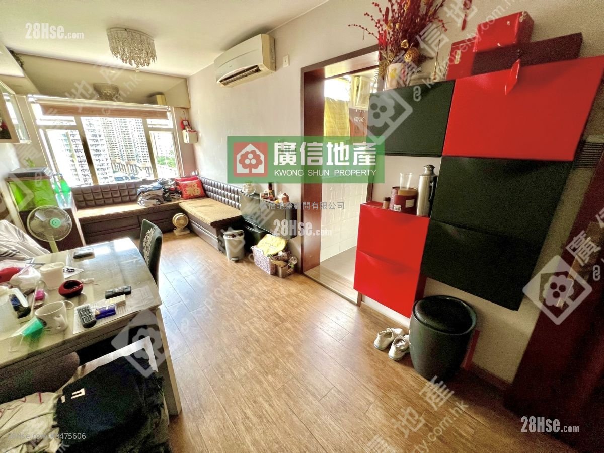 顺兴大厦 售盘 2 房 , 1 浴室 425 平方尺