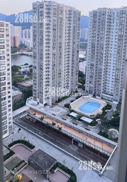 Lucky Plaza Sell 3 Bedrooms 505 ft²