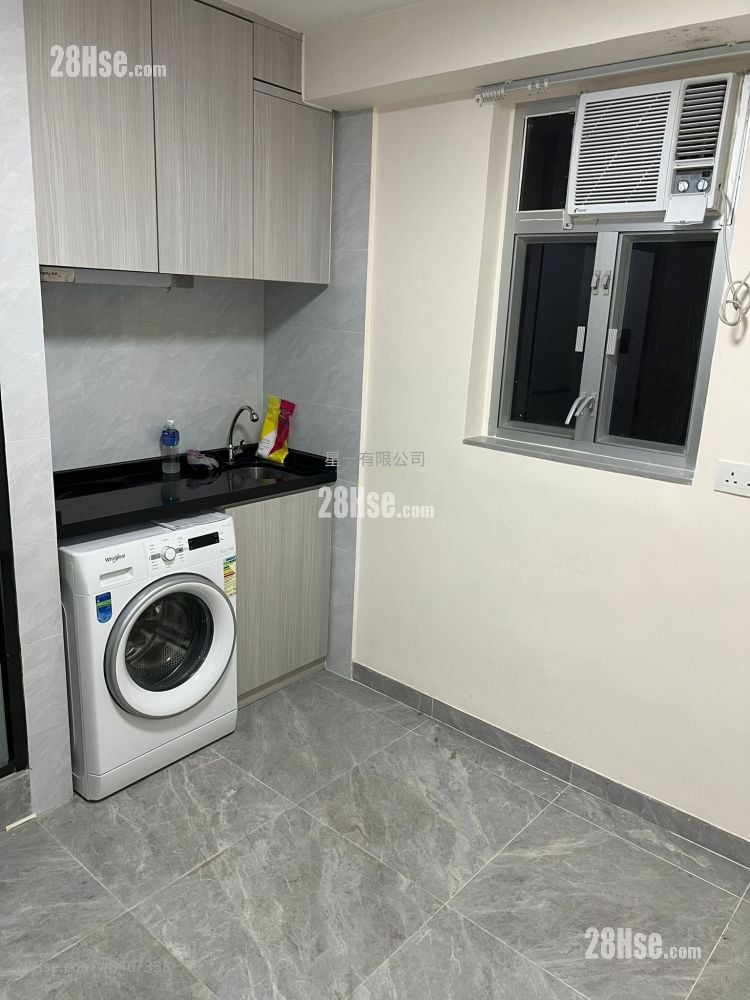 Fuk Hing Building Rental Studio , 1 Bathroom 120 ft²