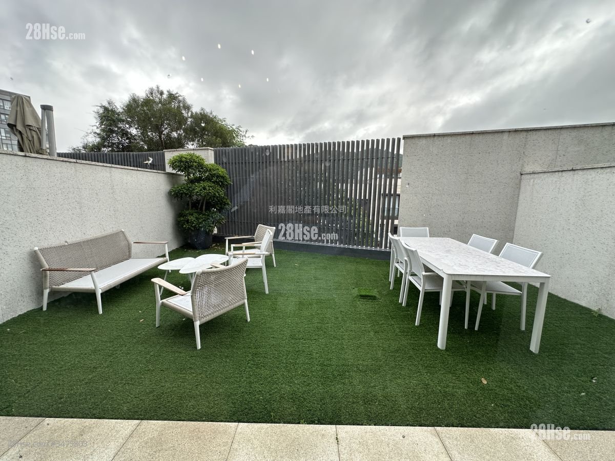 La Vetta Sell 4 Bedrooms , 5+ Bathrooms 2,990 ft²