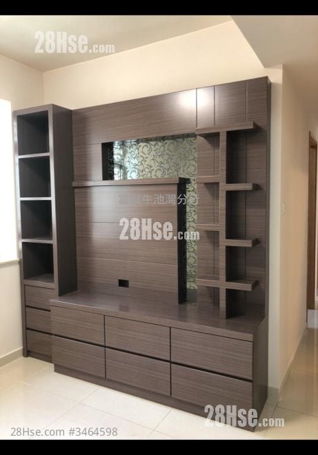 Sun Lai Garden Sell 3 Bedrooms , 1 Bathroom 503 ft²