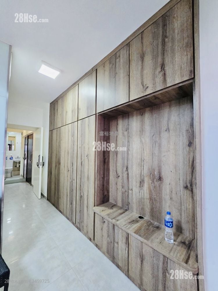 Nam Pak Hong Building Rental 1 Bedroom , 1 Bathroom 441 ft²