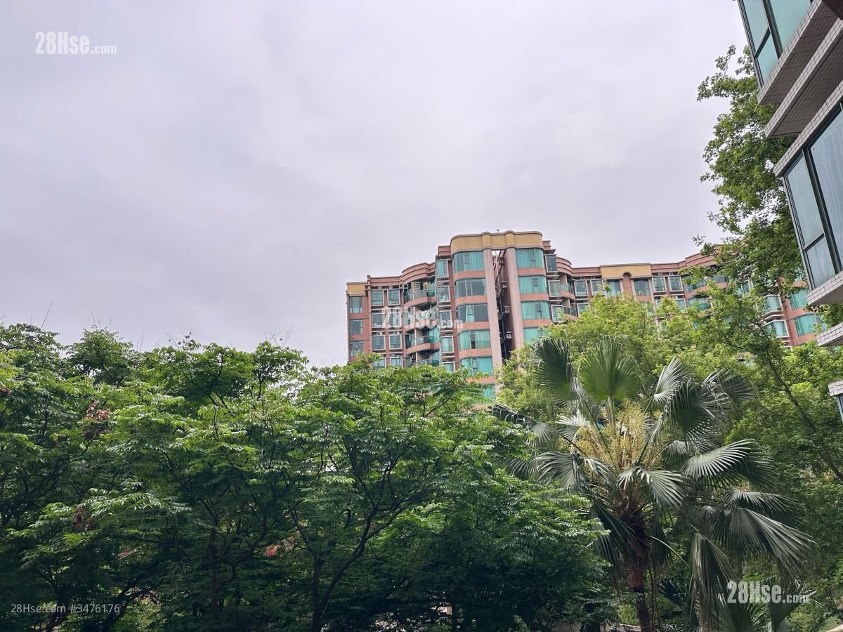 Woodland Crest Sell 3 Bedrooms , 2 Bathrooms 942 ft²