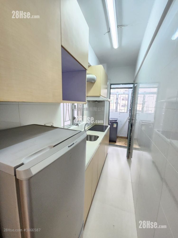 Shing Wan Building Sell 2 Bedrooms , 1 Bathroom 327 ft²