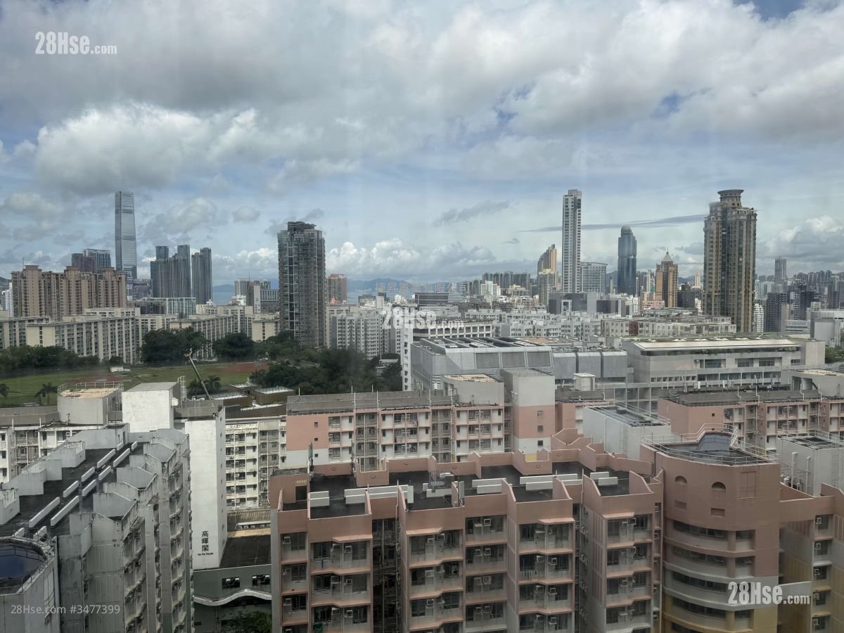 冠熹苑 售盘 3 房 , 1 浴室 596 平方尺