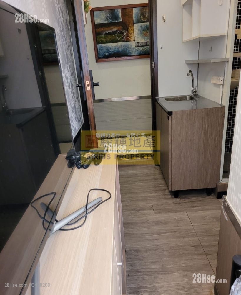 Alhambra Building Sell 5+ Bedrooms , 5+ Bathrooms 1,107 ft²