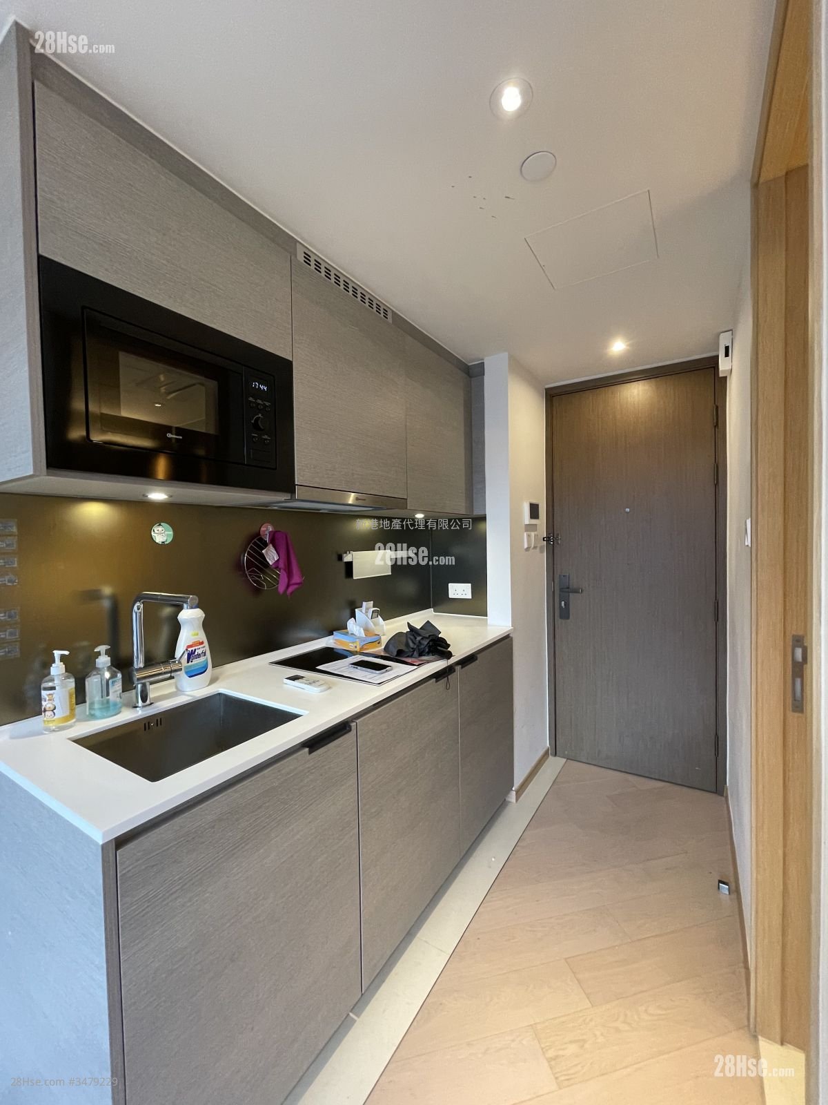 Upper East Rental Studio , 1 Bathroom 197 ft²