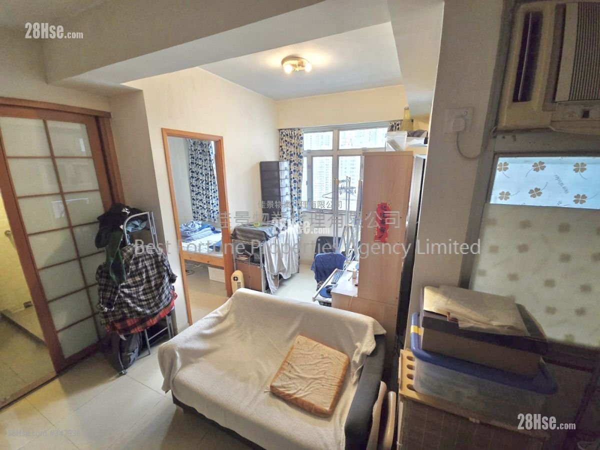 Wah Po Building Sell 1 Bedroom , 1 Bathroom 311 ft²