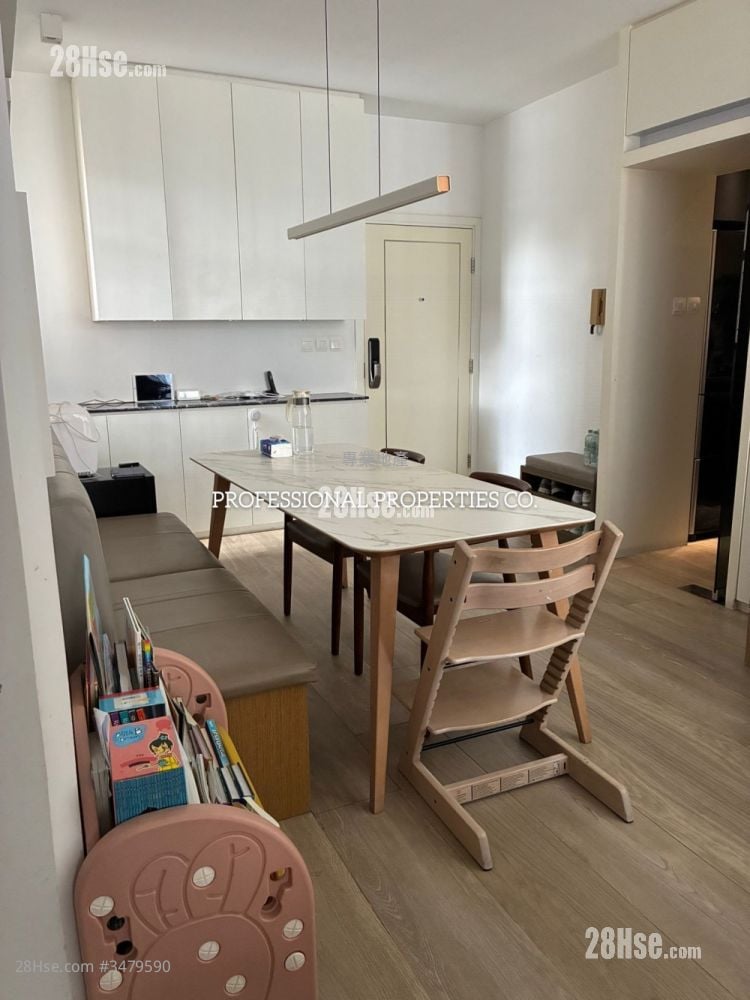 Scenecliff Sell 3 Bedrooms , 2 Bathrooms 942 ft²