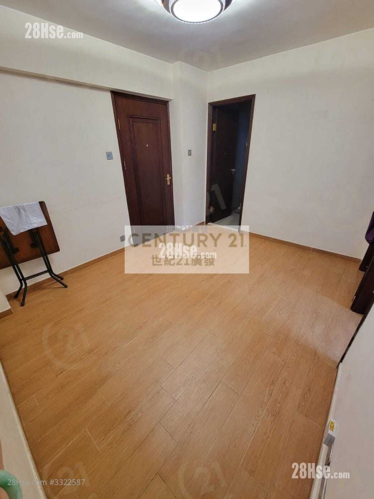 Po Hang Building Rental 2 Bedrooms , 1 Bathroom 343 ft²