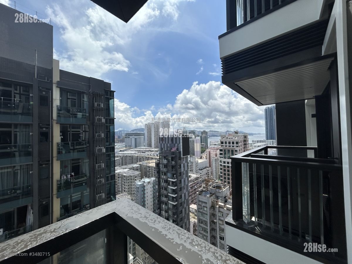 Baker Circle Greenwich Sell 1 Bedroom , 1 Bathroom 349 ft²