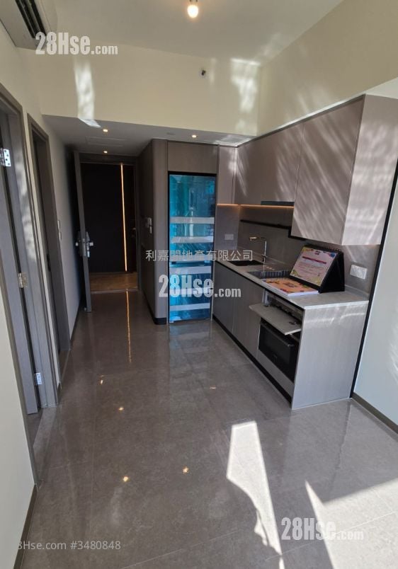 Novo Land Rental 1 Bedroom 303 ft²