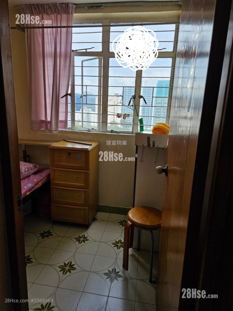 朗屏邨 售盘 2 房 , 1 浴室 359 平方尺