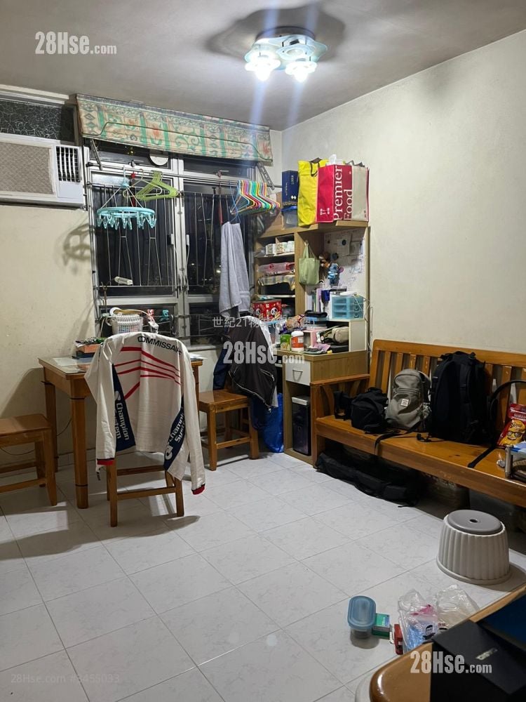 Wo Ming Court Sell 2 Bedrooms , 1 Bathroom 433 ft²