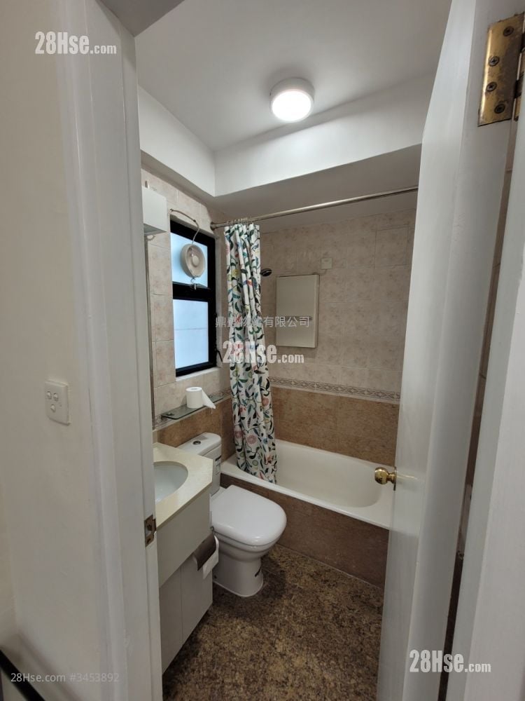 Pao Woo Mansion Rental 2 Bedrooms , 1 Bathroom 376 ft²