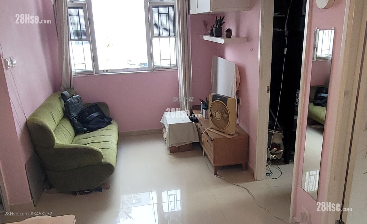 Yen Ya Building Sell 2 Bedrooms , 1 Bathroom 367 ft²
