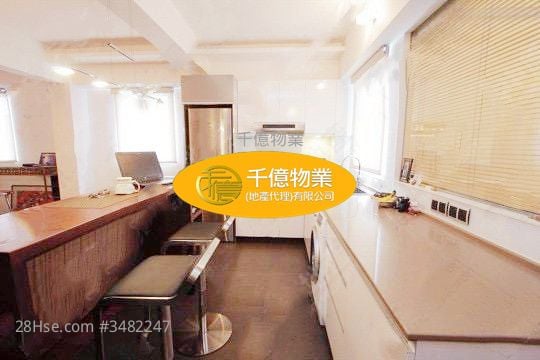 德丰大厦 售盘 593 平方尺