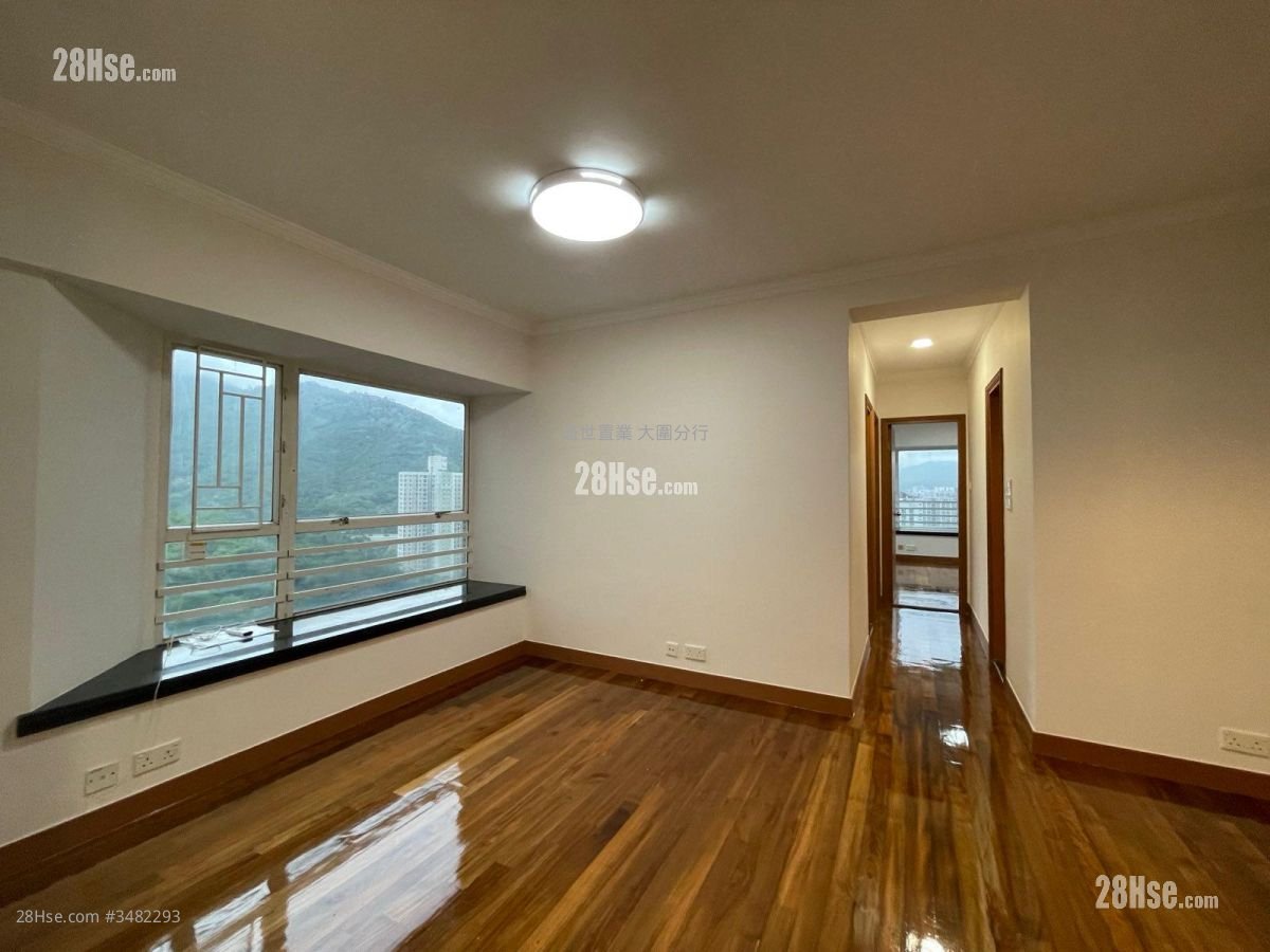 Granville Garden Rental 3 Bedrooms , 2 Bathrooms 640 ft²