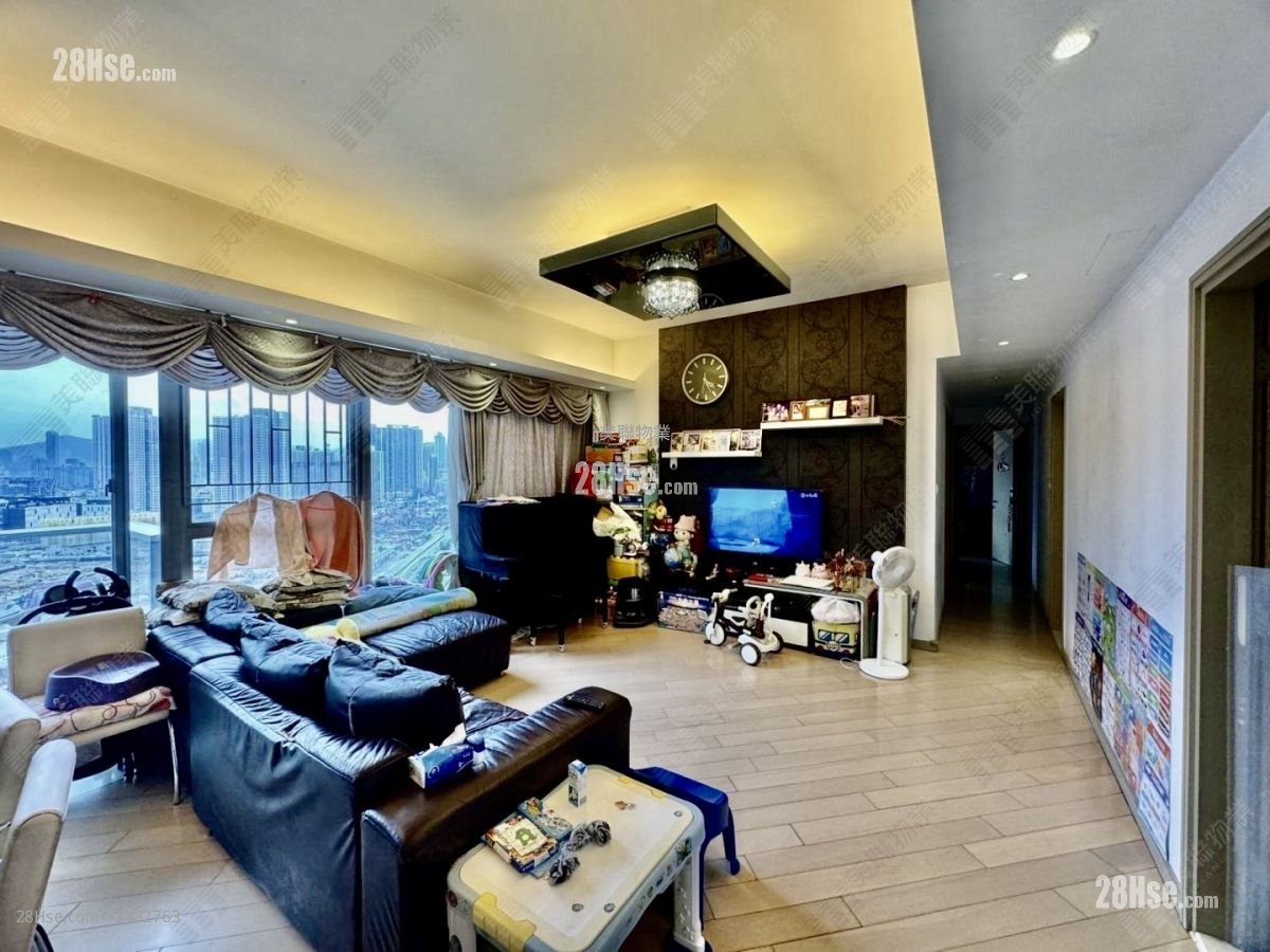 The Latitude Sell 4 Bedrooms , 3 Bathrooms 1,333 ft²