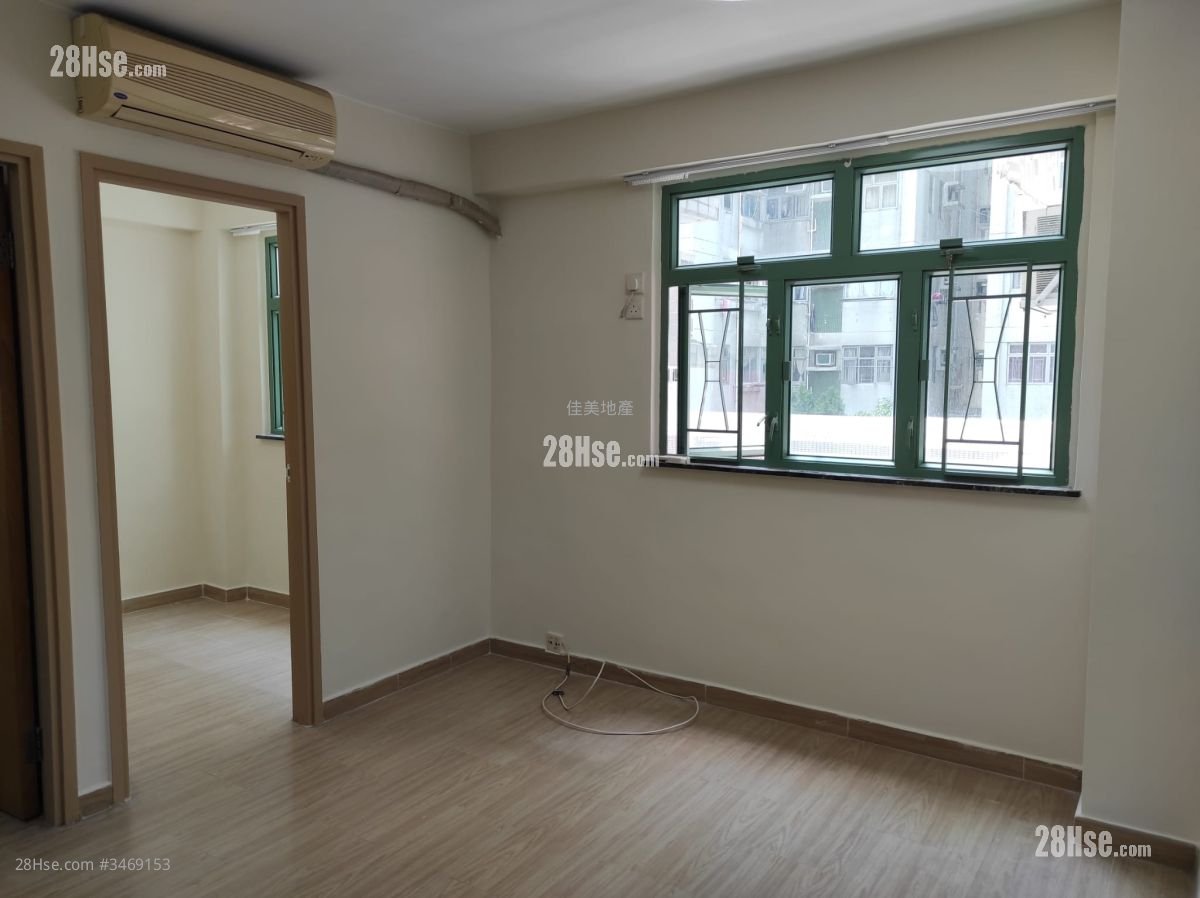 Wyler Garden Rental 2 Bedrooms , 1 Bathroom 369 ft²