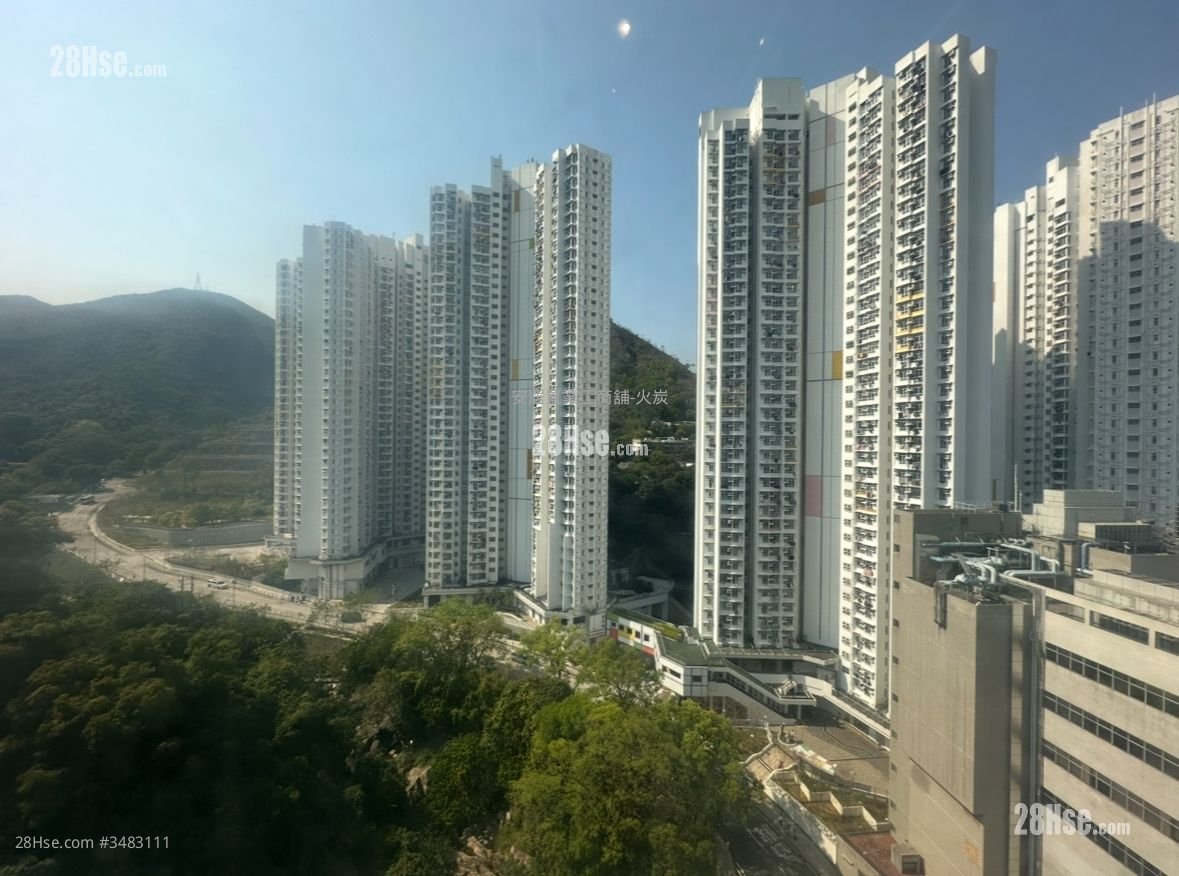 Wah Luen Industrial Centre Sell
