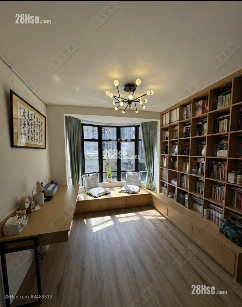 Panorama Gardens Sell 2 Bedrooms , 2 Bathrooms 712 ft²