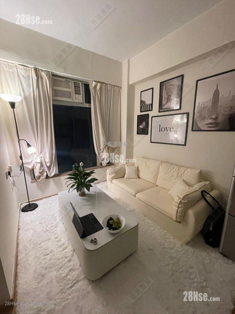 King Cheung Mansion Sell 1 Bedroom , 1 Bathroom 339 ft²