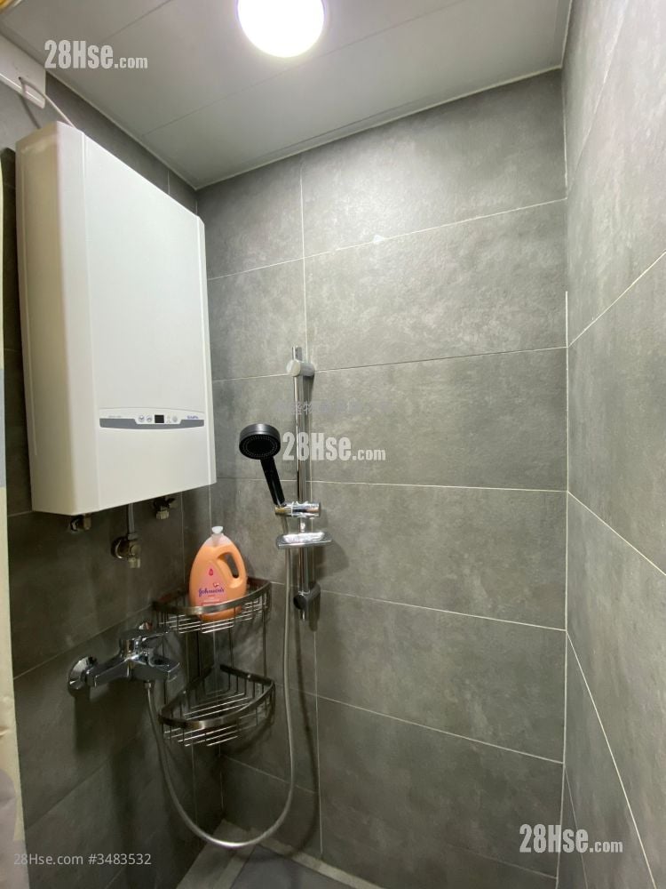 Kar Wan Building Rental Studio , 1 Bathroom 153 ft²