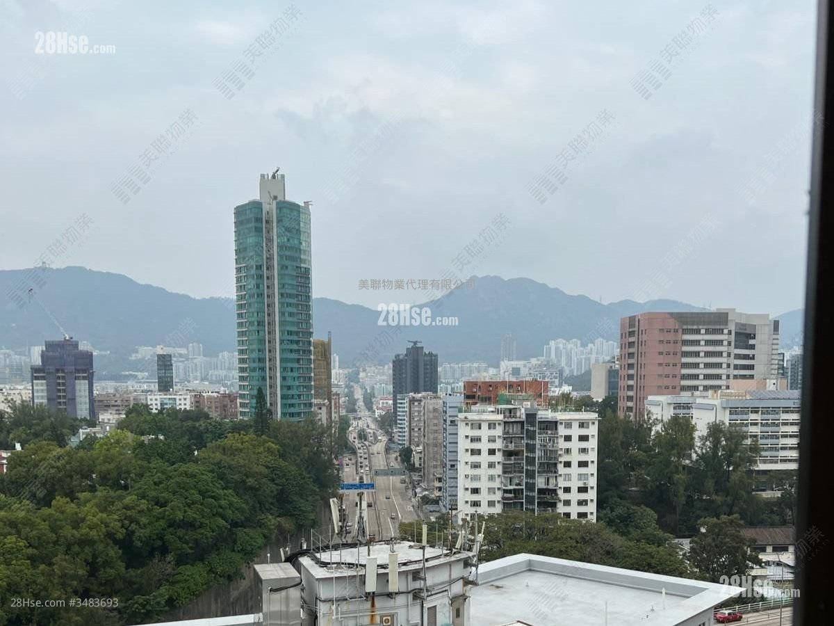 Mount Trio Court Sell 3 Bedrooms , 3 Bathrooms 1,173 ft²