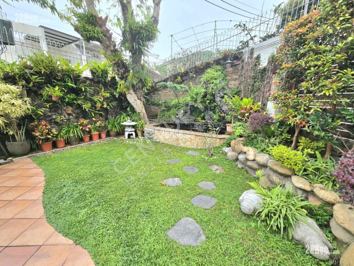 Gold Villa Sell 3 Bedrooms , 2 Bathrooms 1,068 ft²