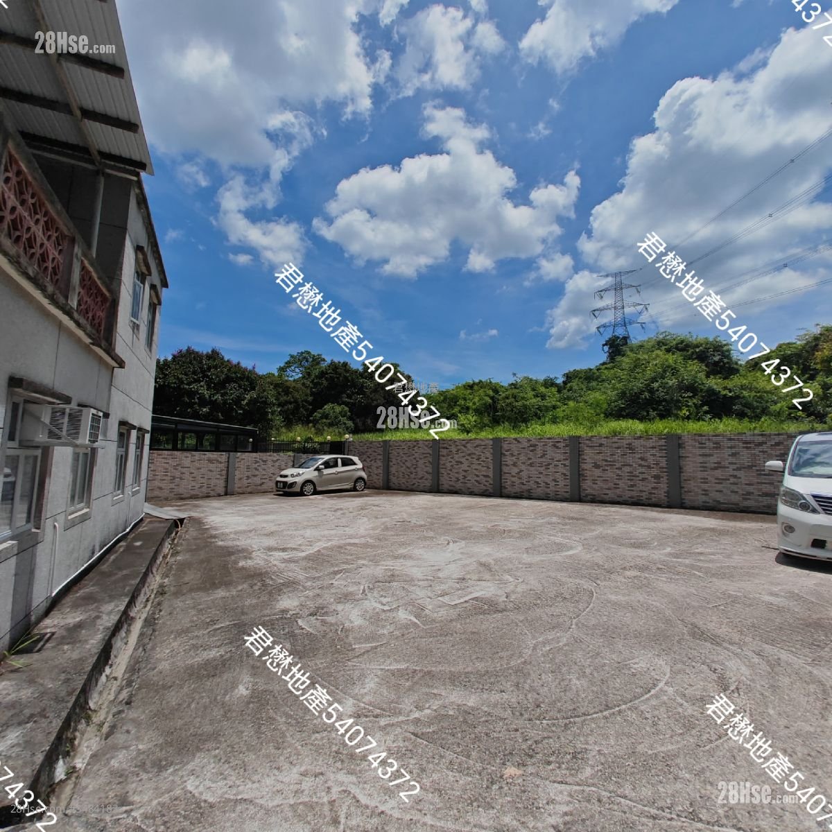 Village Rental 3 Bedrooms , 1 Bathroom 700 ft²