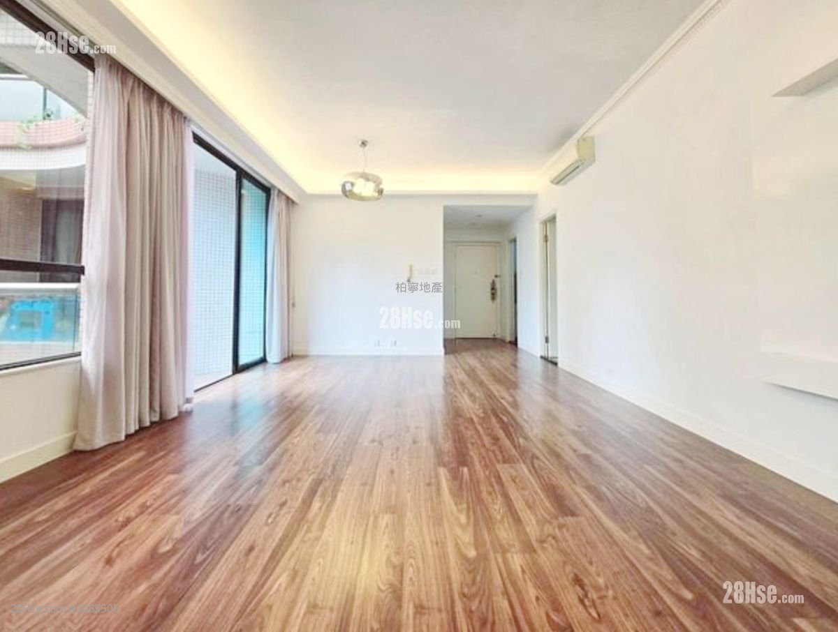 Celeste Court Rental 3 Bedrooms , 2 Bathrooms 946 ft²