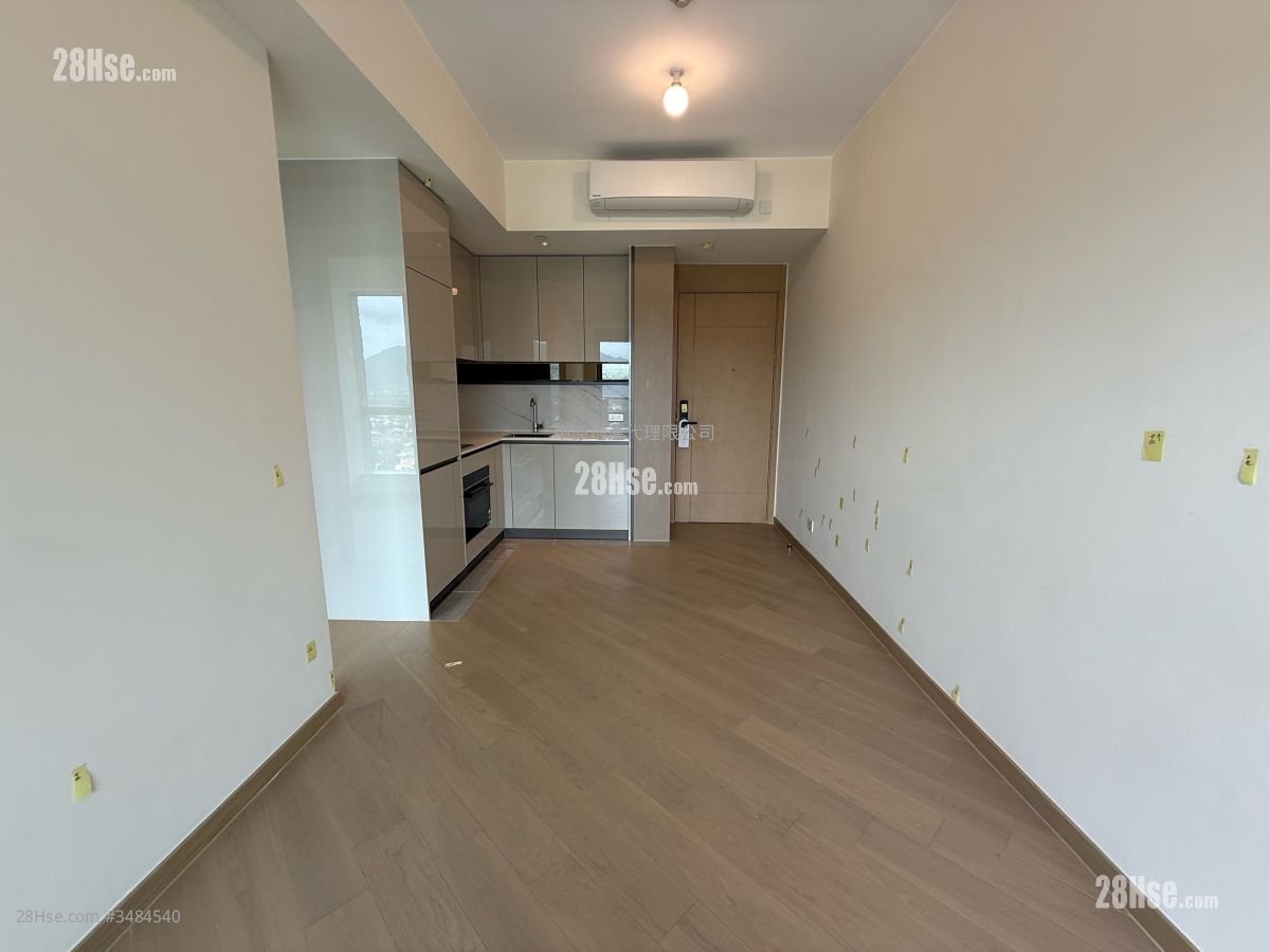 Grand Mayfair  Sell 2 Bedrooms , 1 Bathroom 444 ft²