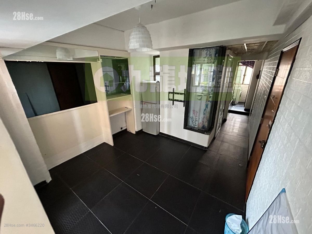 Tak Fu Building Rental 1 Bedroom , 1 Bathroom 284 ft²