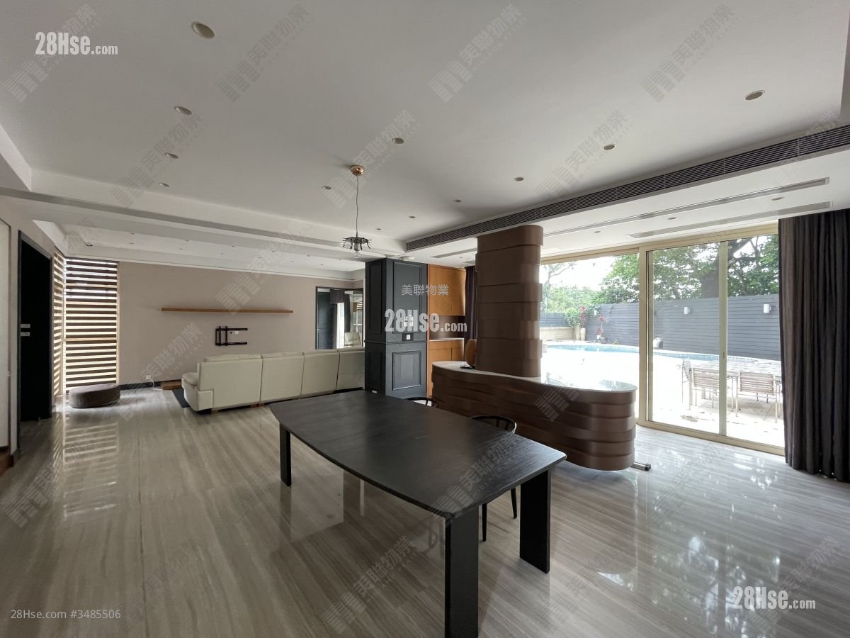 St. Andrews Place Sell 5+ Bedrooms 3,344 ft²