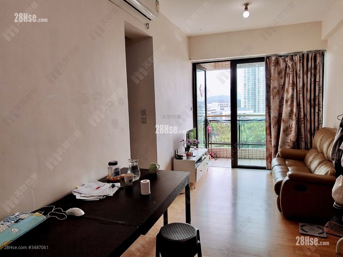 8 Royal Green Sell 3 Bedrooms 663 ft²