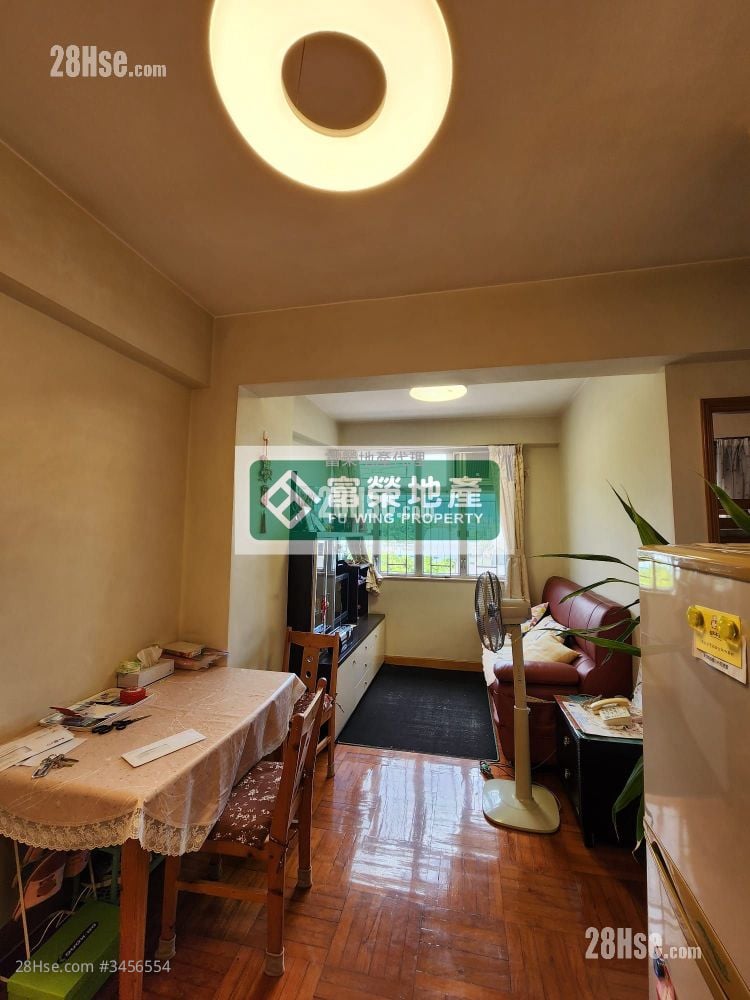 Kai Cheong House Sell 3 Bedrooms , 1 Bathroom 478 ft²